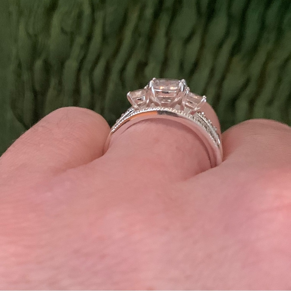 NWOT Primrose 925 Sterling Silver Brilliance Wedding Set size 7 msrp $100 - Picture 2 of 13